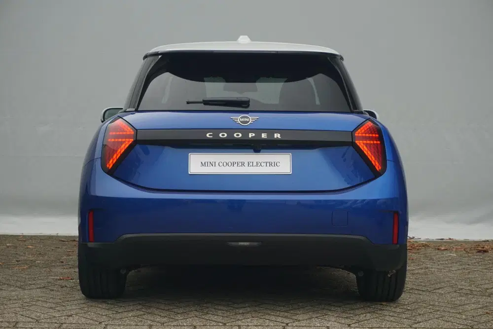 Mini Cooper Cooper E Favoured Trim uit 2026, foto 5