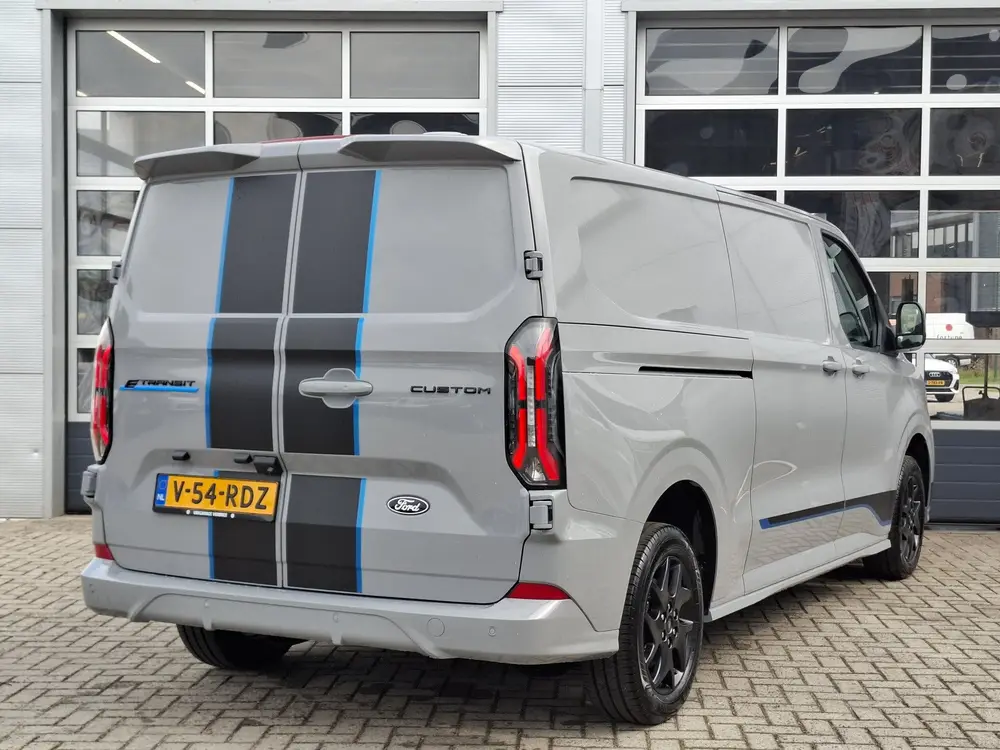Ford Transit 340 L2H1 Sport 71 kWh uit 2026, foto 2