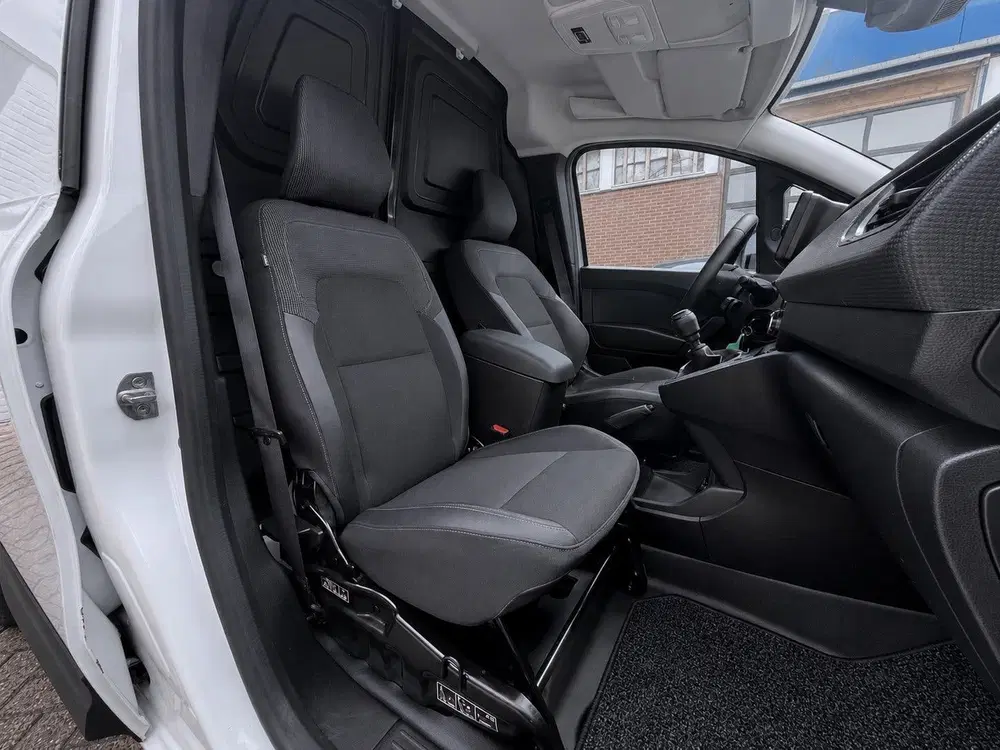 Renault Kangoo 1.3 TCe uit 2022, foto 12