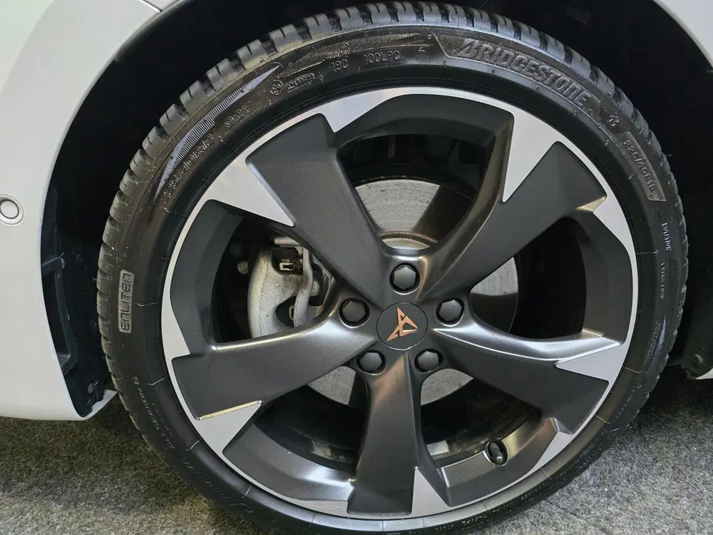 Cupra Leon 1.5 TSI e-Hybrid Business LED Navi C uit 2025, foto 2