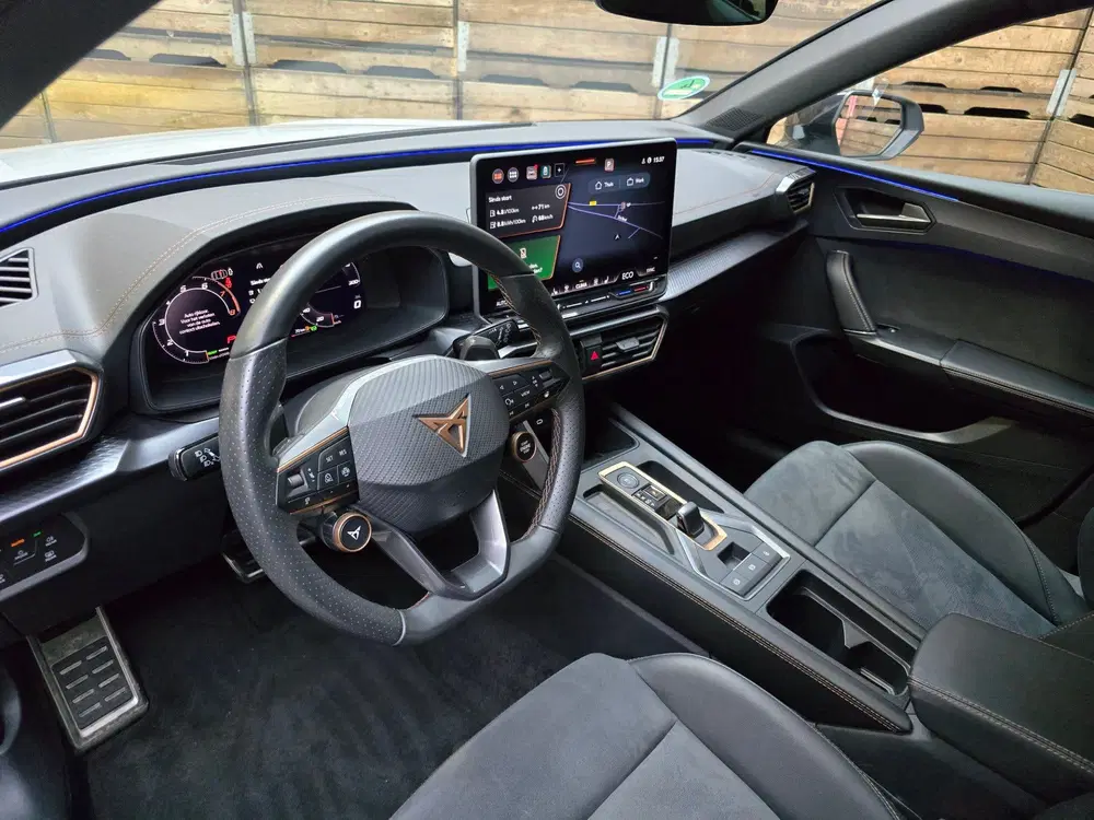 Cupra Leon 1.5 TSI e-Hybrid Business LED Navi C uit 2025, foto 3