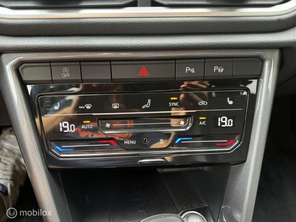 Volkswagen T-Roc 1.5 TSI Style 27.000 KM AUTOMAAT NIEUWSTAAT uit 2024, foto 15
