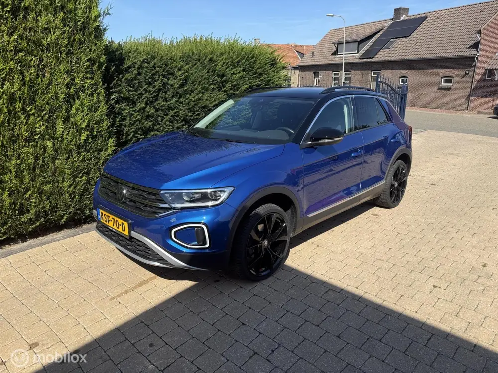 Volkswagen T-Roc 1.5 TSI Style 27.000 KM AUTOMAAT NIEUWSTAAT uit 2024, foto 2