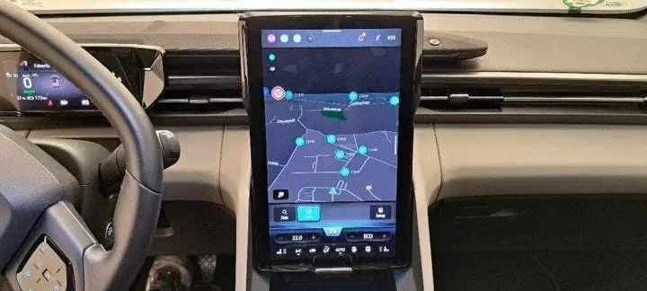 Ford Capri Select Extended Range RWD 77 kWh Navigatie uit 2025, foto 13