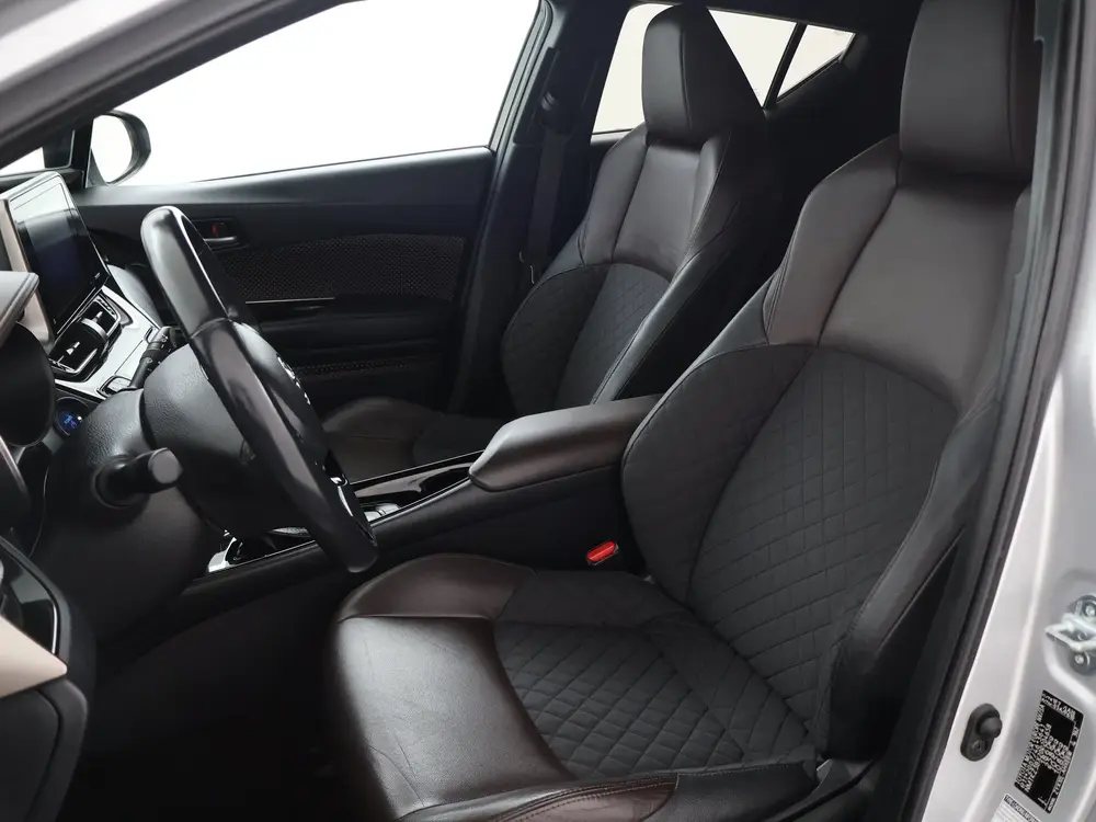 Toyota C-Hr 1.8 Hybrid Executive | Dealer onderhouden | JBL uit 2019, foto 12
