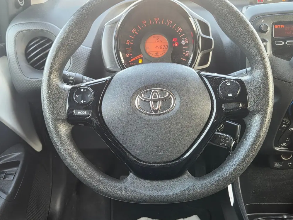 Toyota Aygo 1.0 VVTDEA;ER ONDRHOUD/CRUIS CONTROL uit 2019, foto 15