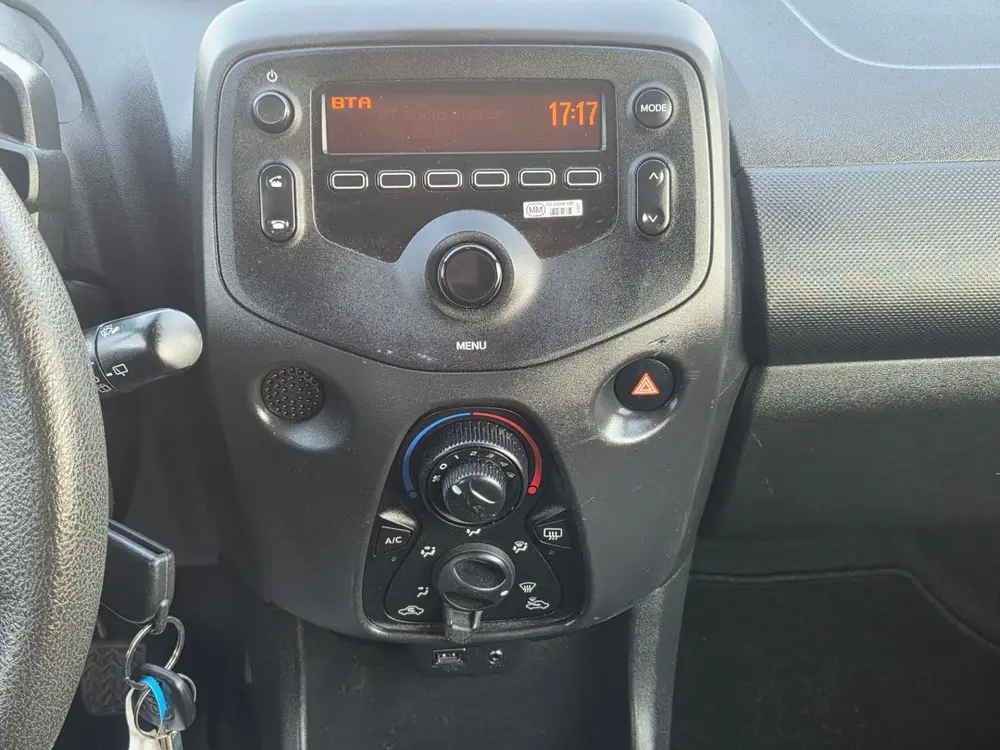 Toyota Aygo 1.0 VVTDEA;ER ONDRHOUD/CRUIS CONTROL uit 2019, foto 16