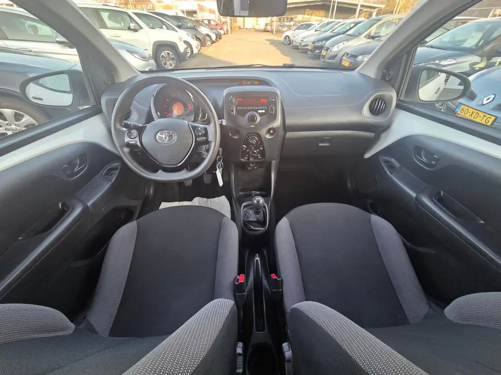 Toyota Aygo 1.0 VVTDEA;ER ONDRHOUD/CRUIS CONTROL uit 2019, foto 2