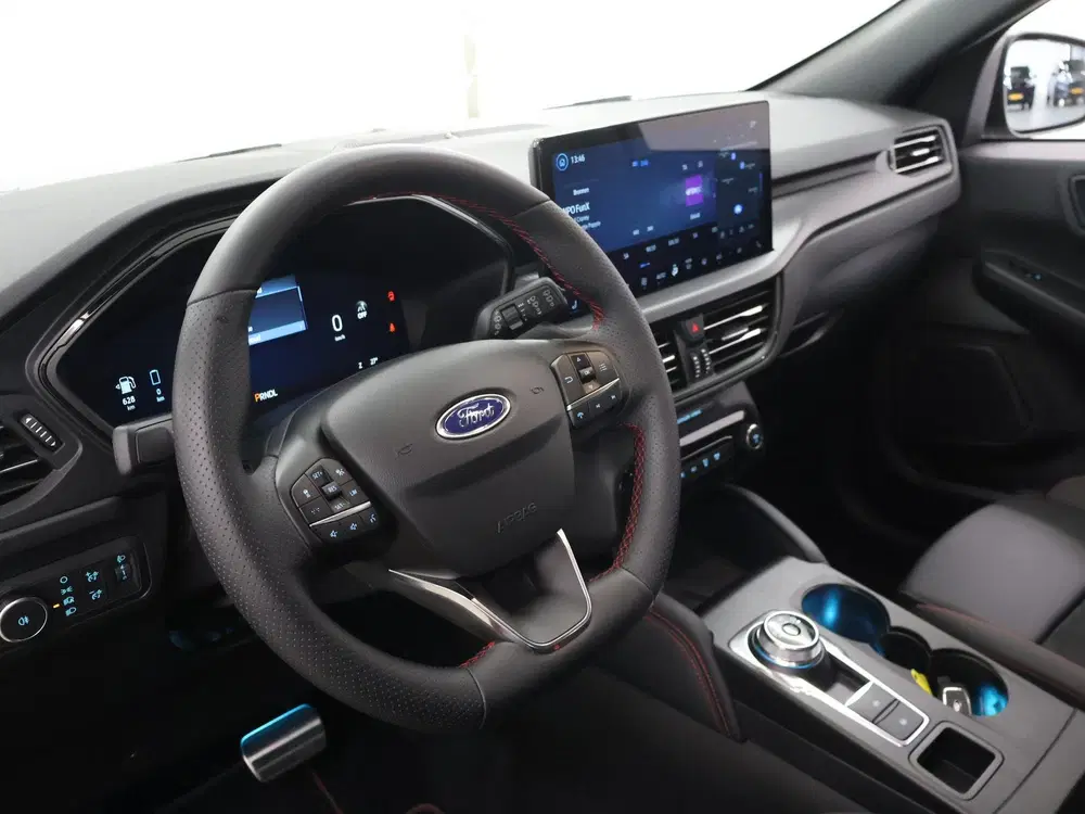 Ford Kuga 2.5 PHEV ST-Line X uit 2026, foto 8