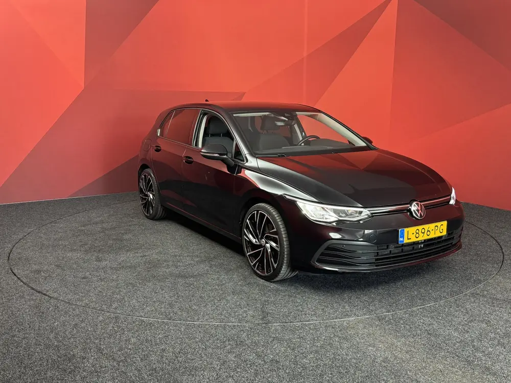 Volkswagen Golf 1.0 eTSI Life | Sfeerverlichting | Automaat uit 2021, foto 11