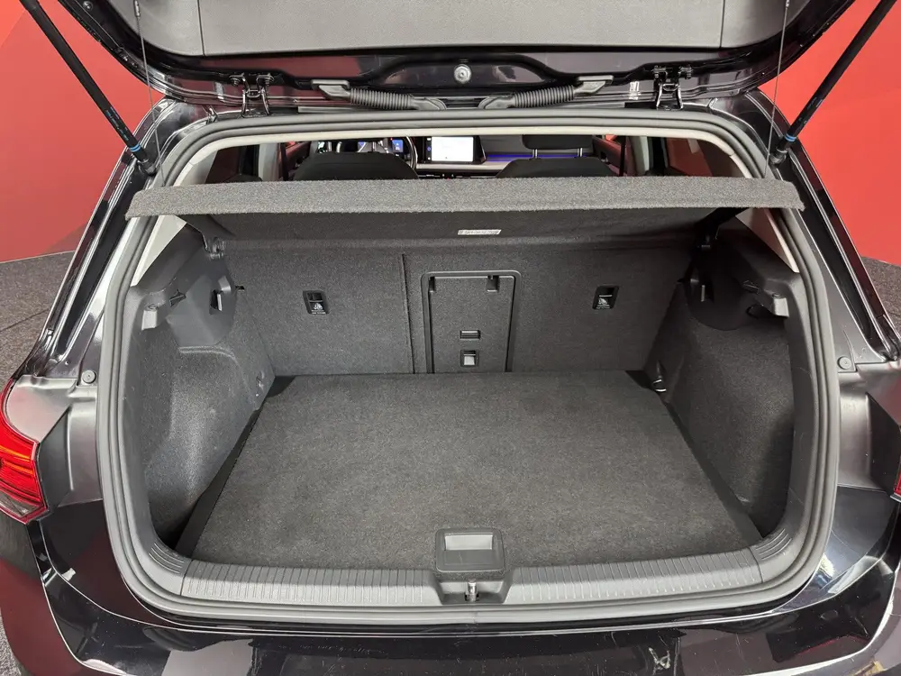 Volkswagen Golf 1.0 eTSI Life | Sfeerverlichting | Automaat uit 2021, foto 20