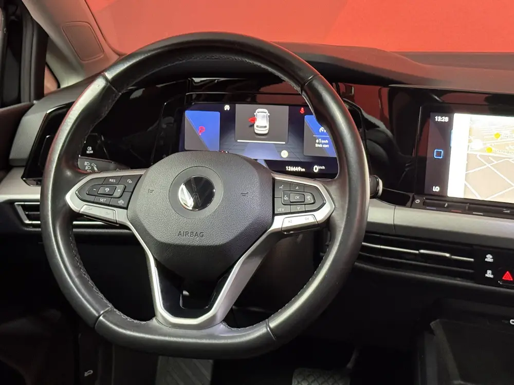 Volkswagen Golf 1.0 eTSI Life | Sfeerverlichting | Automaat uit 2021, foto 3