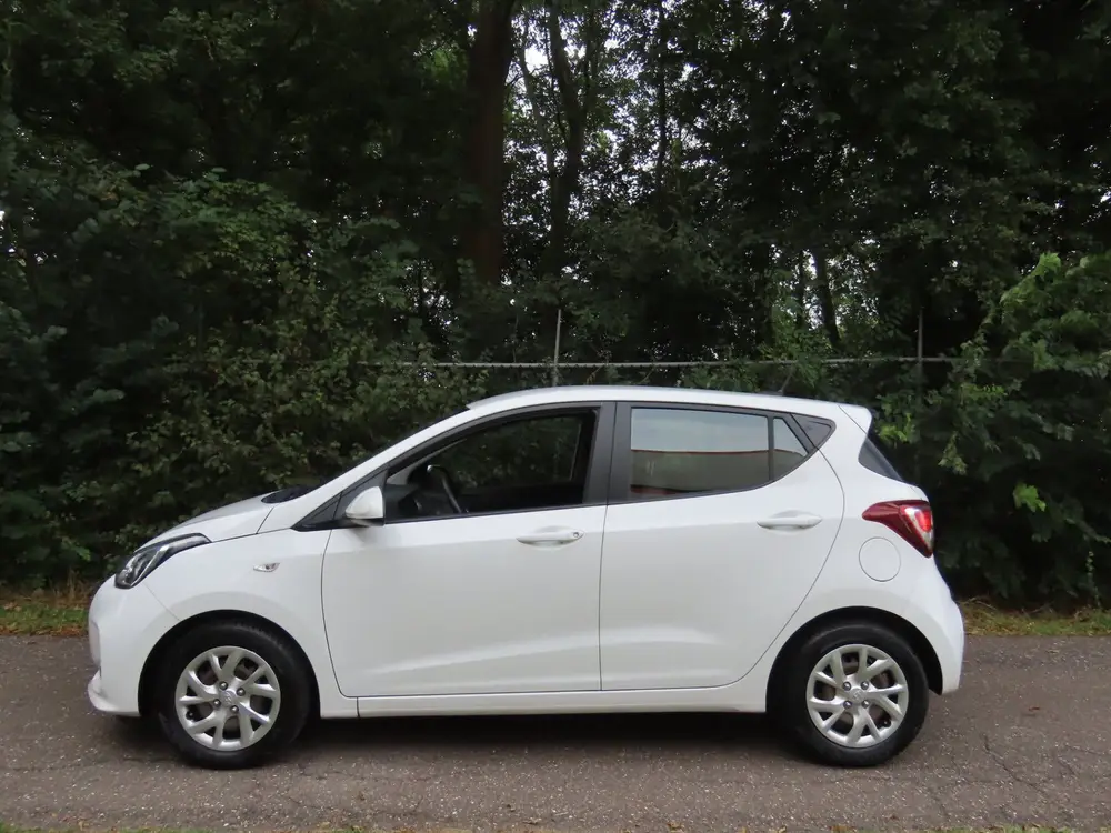 Hyundai I10 1.0i Comfort *1e EIG *NAVI *CARPLAY uit 2019, foto 2