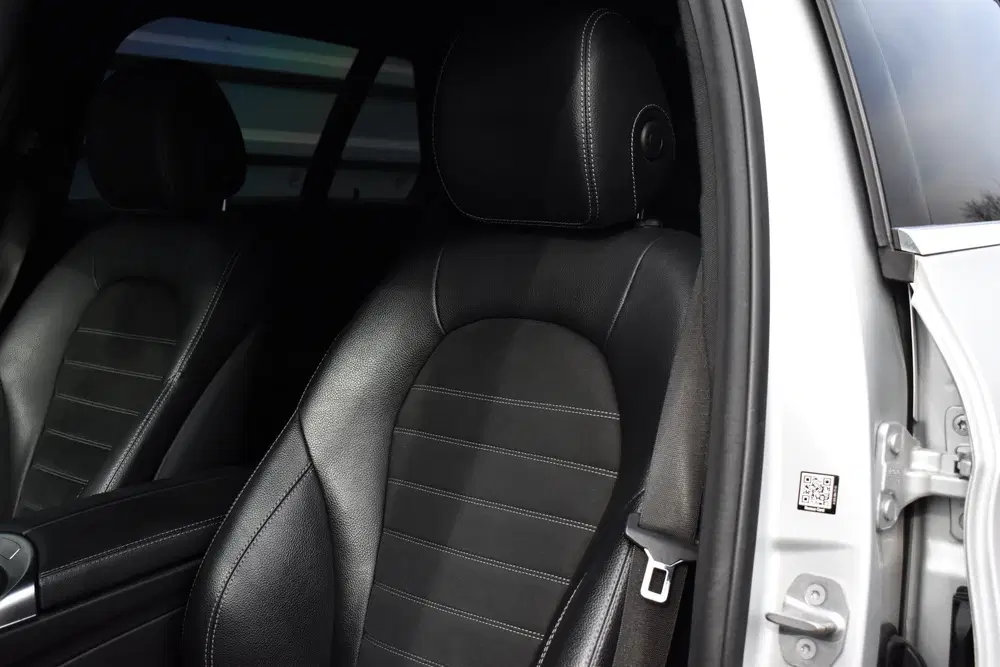 Mercedes-Benz C-Klasse 160 Business Solution AMG Limi uit 2020, foto 20