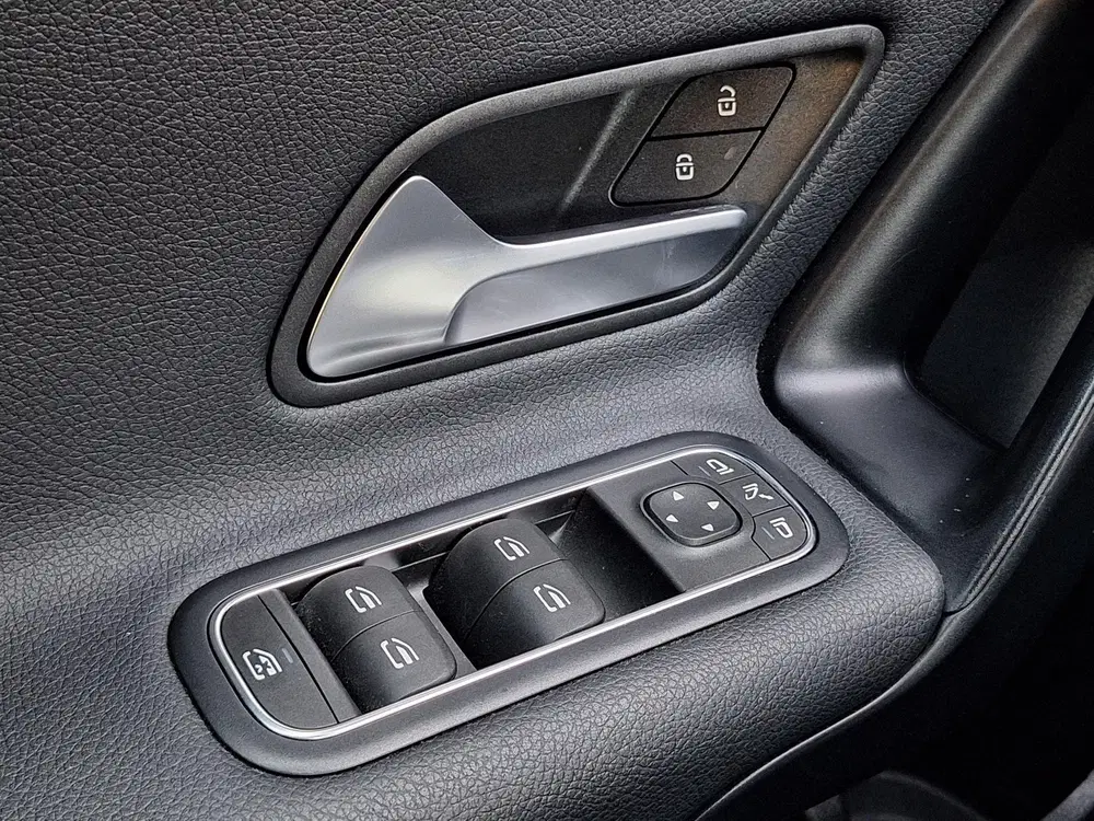 Mercedes-Benz A-Klasse 180 Business Solution uit 2022, foto 12