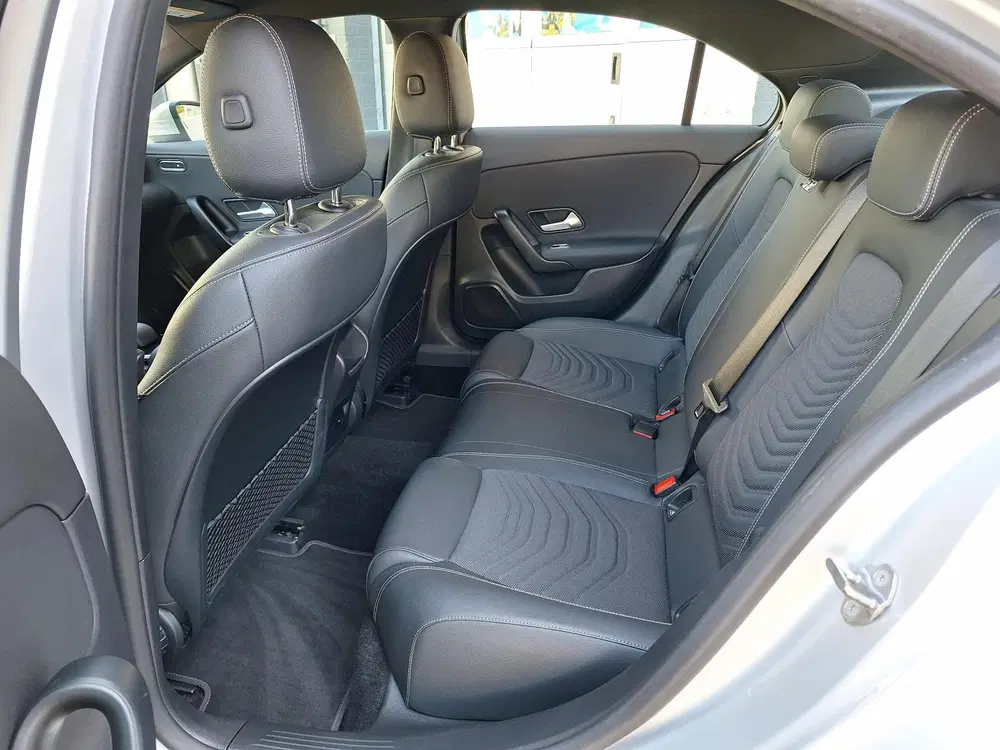 Mercedes-Benz A-Klasse 180 Business Solution uit 2022, foto 6