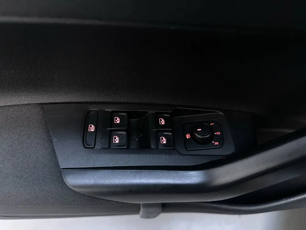Volkswagen Polo 1.0 TSI Comfortline Navigatie App-Connect DA uit 2019, foto 16