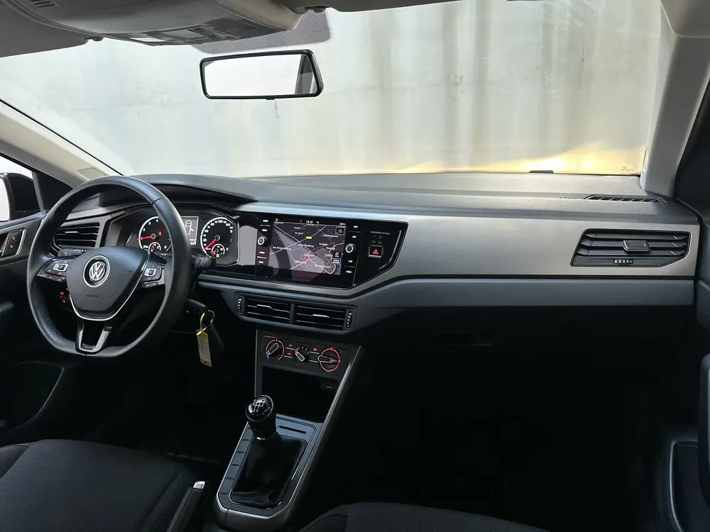 Volkswagen Polo 1.0 TSI Comfortline Navigatie App-Connect DA uit 2019, foto 2