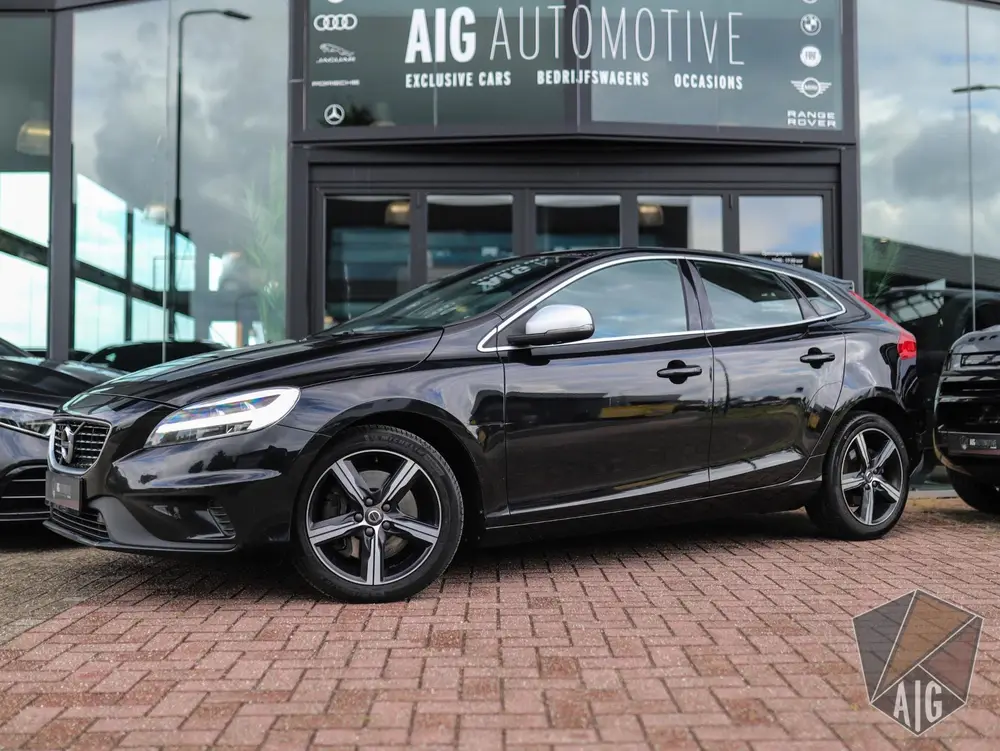 Volvo V40 2.0 D3 R-Design uit 2019