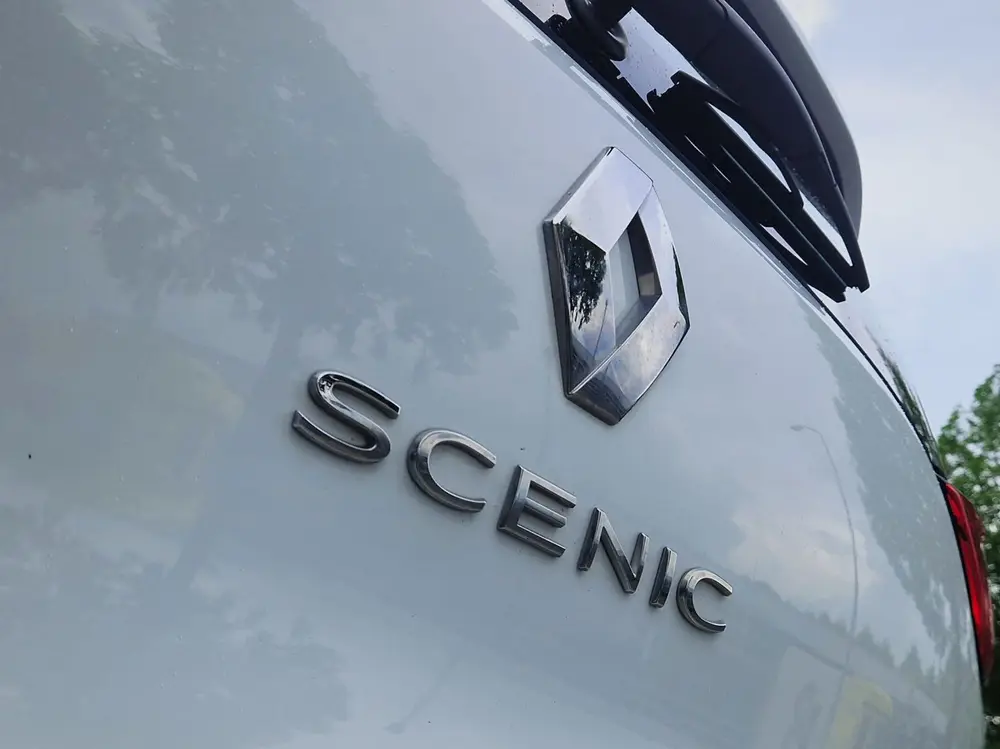 Renault Grand Scenic 1.3 TCe Bose Automaat uit 2019, foto 8