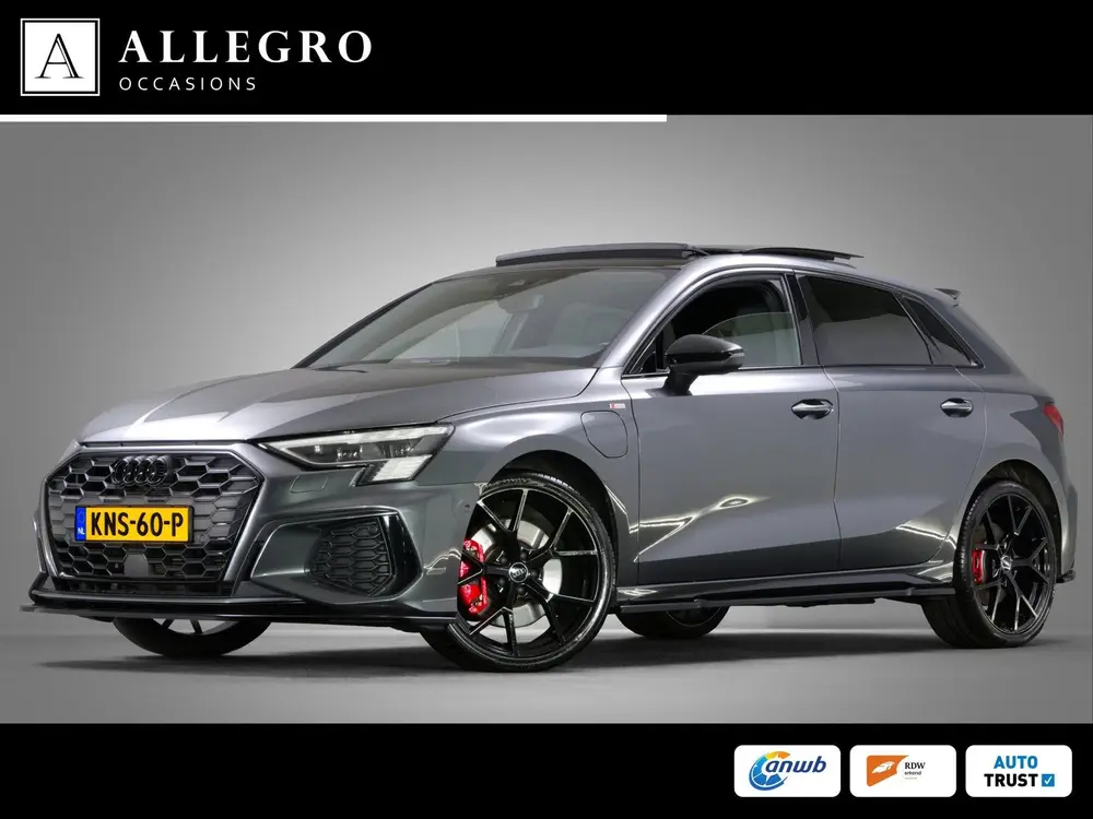 Audi A3 Sportback 45 TFSI e S-Line Edition Competi uit 2023
