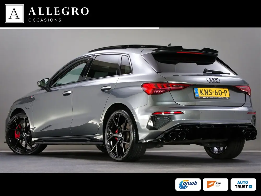 Audi A3 Sportback 45 TFSI e S-Line Edition Competi uit 2023, foto 4