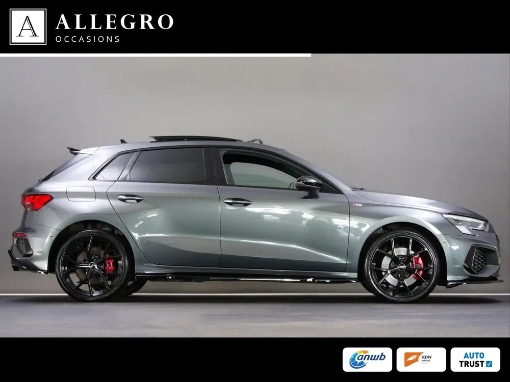 Audi A3 Sportback 45 TFSI e S-Line Edition Competi uit 2023, foto 5