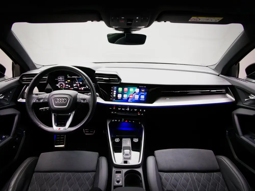 Audi A3 Sportback 45 TFSI e S-Line Edition Competi uit 2023, foto 6