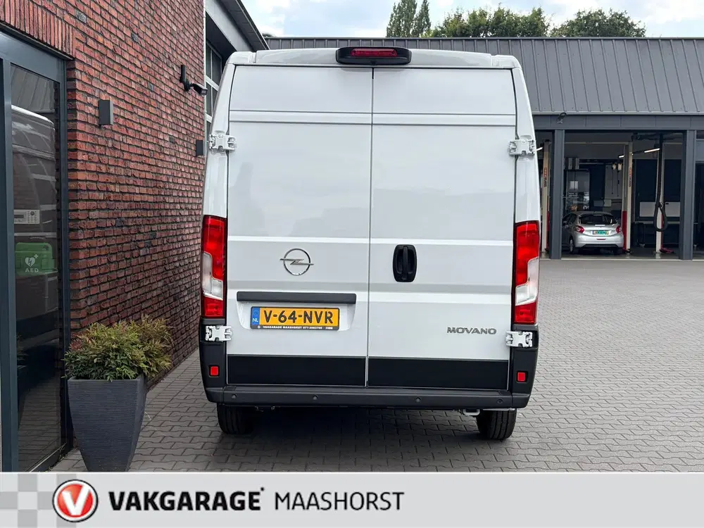 Opel Movano 2.2D 140 S&S L2H2 3.3t AchteruitrijCam uit 2024, foto 4