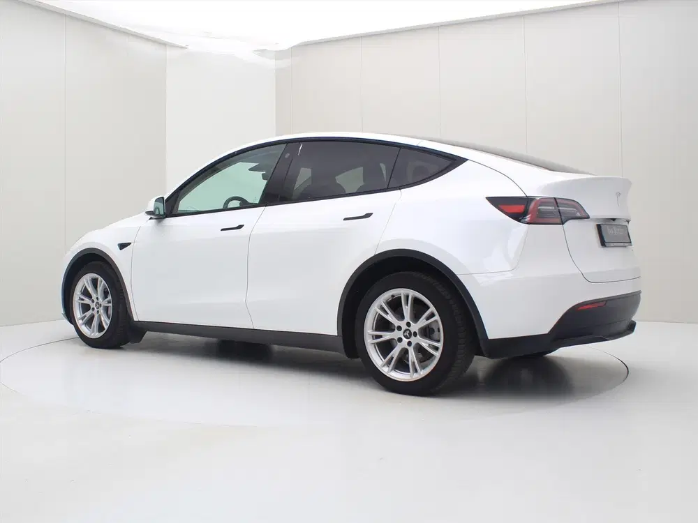 Tesla Model Y Long Range AWD 75kWh 351pk 92.2% SoH [ AMD uit 2023, foto 4