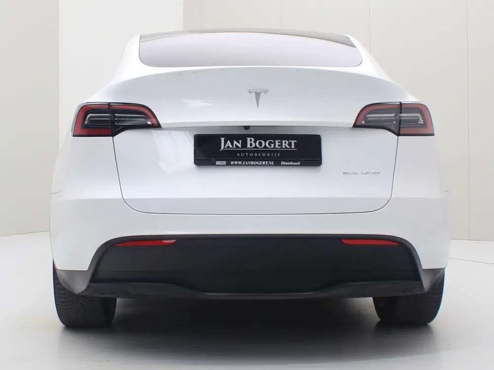 Tesla Model Y Long Range AWD 75kWh 351pk 92.2% SoH [ AMD uit 2023, foto 7