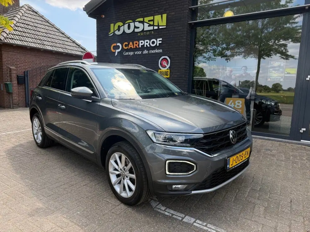 Volkswagen T-ROC 1.5 TSI SPORT BNSR uit 2021