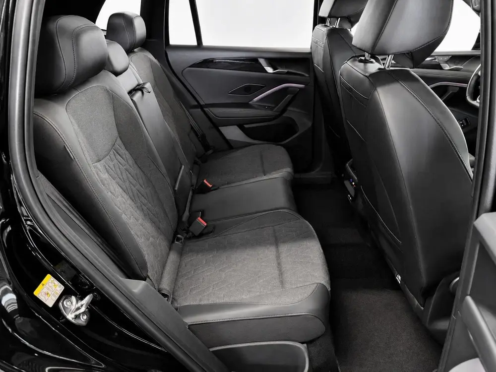 Volkswagen Tiguan 1.5 eHybrid PHEV Life Edition Trekhaak 360 uit 2025, foto 13