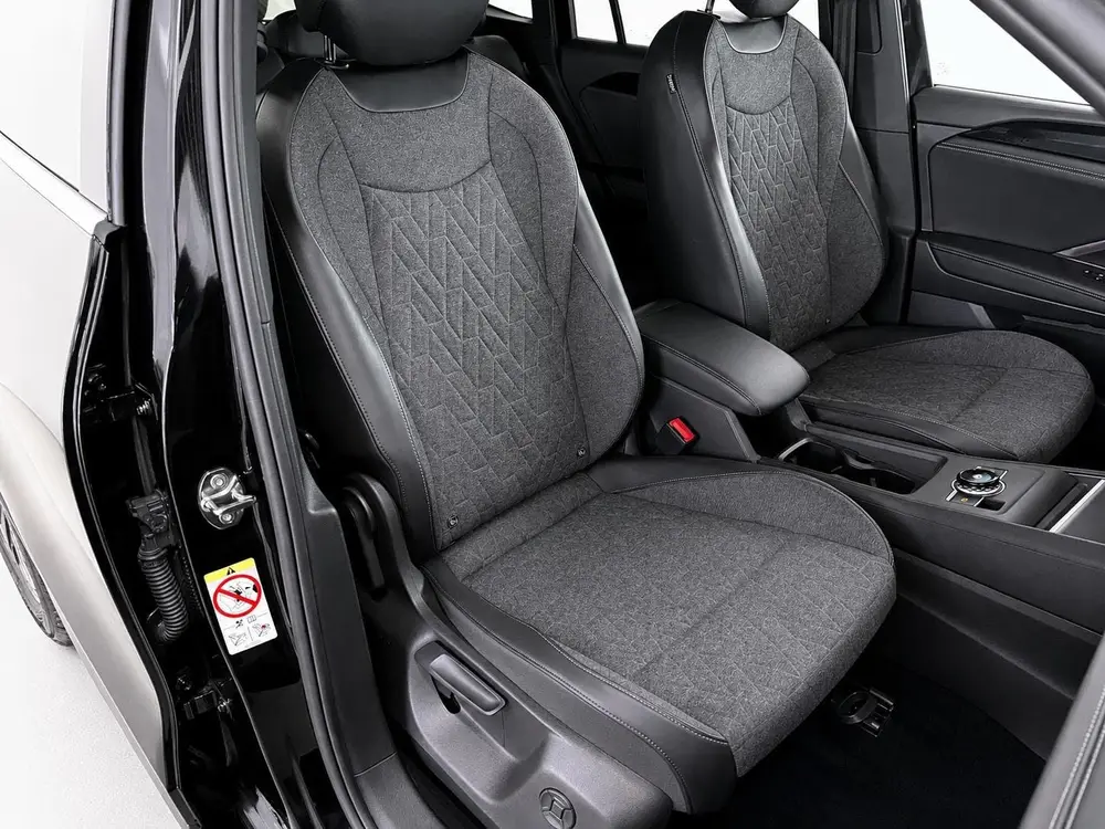 Volkswagen Tiguan 1.5 eHybrid PHEV Life Edition Trekhaak 360 uit 2025, foto 14