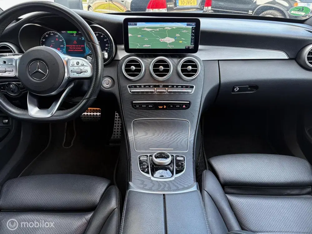 Mercedes-Benz C-Klasse 300e Business Solution AMG uit 2020, foto 12