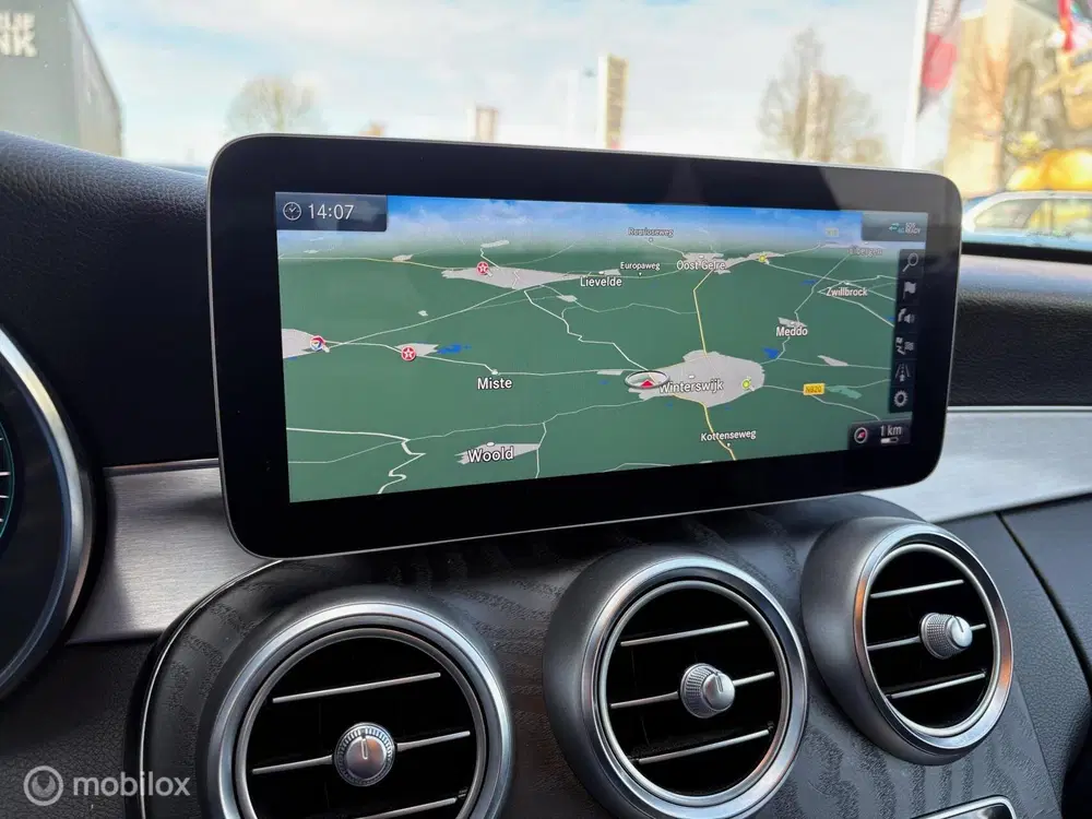 Mercedes-Benz C-Klasse 300e Business Solution AMG uit 2020, foto 18
