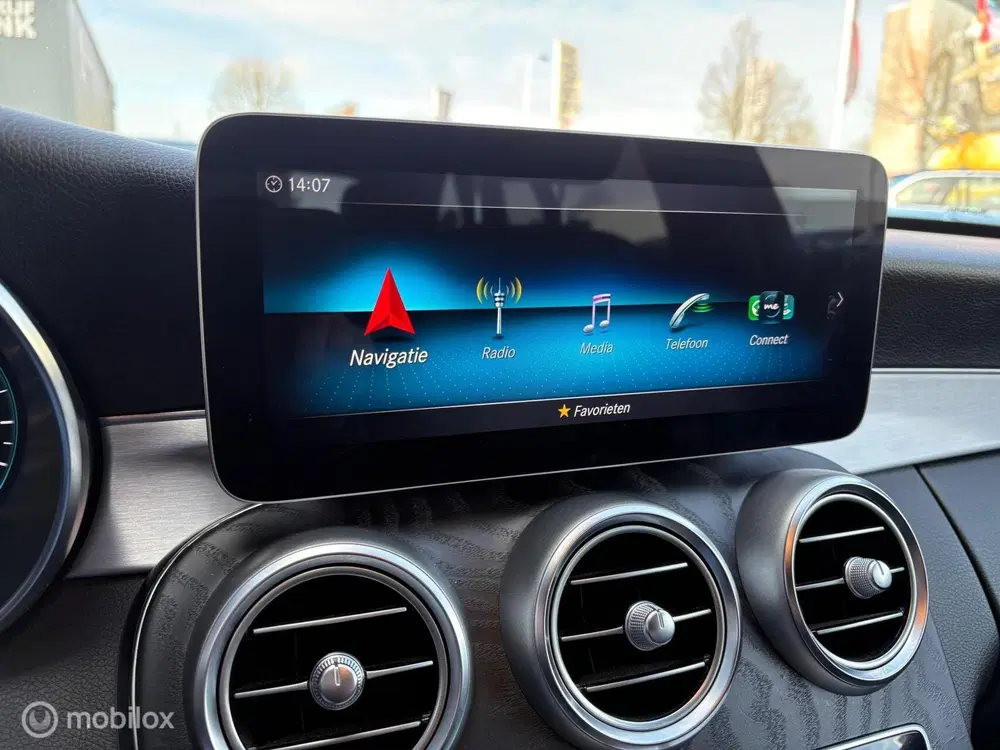 Mercedes-Benz C-Klasse 300e Business Solution AMG uit 2020, foto 19