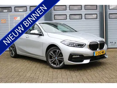 BMW 1-serie 118i Executive Edition Autom Xenon Led Nav uit 2020