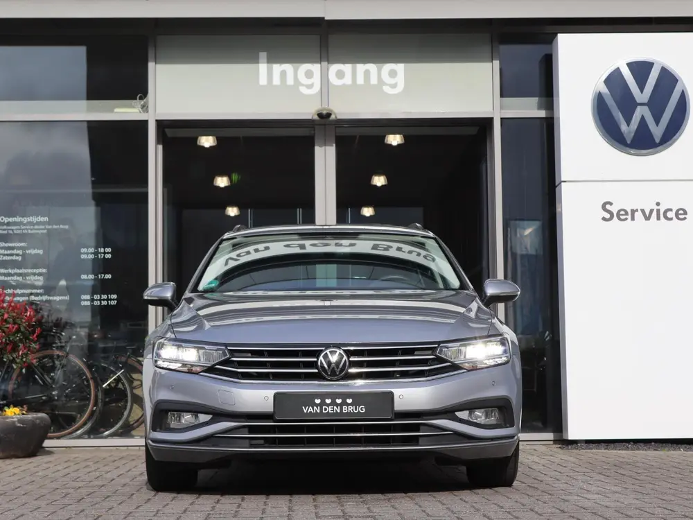 Volkswagen Passat Variant 2.0 TDI 150 pk DSG Business | Navi uit 2023, foto 4
