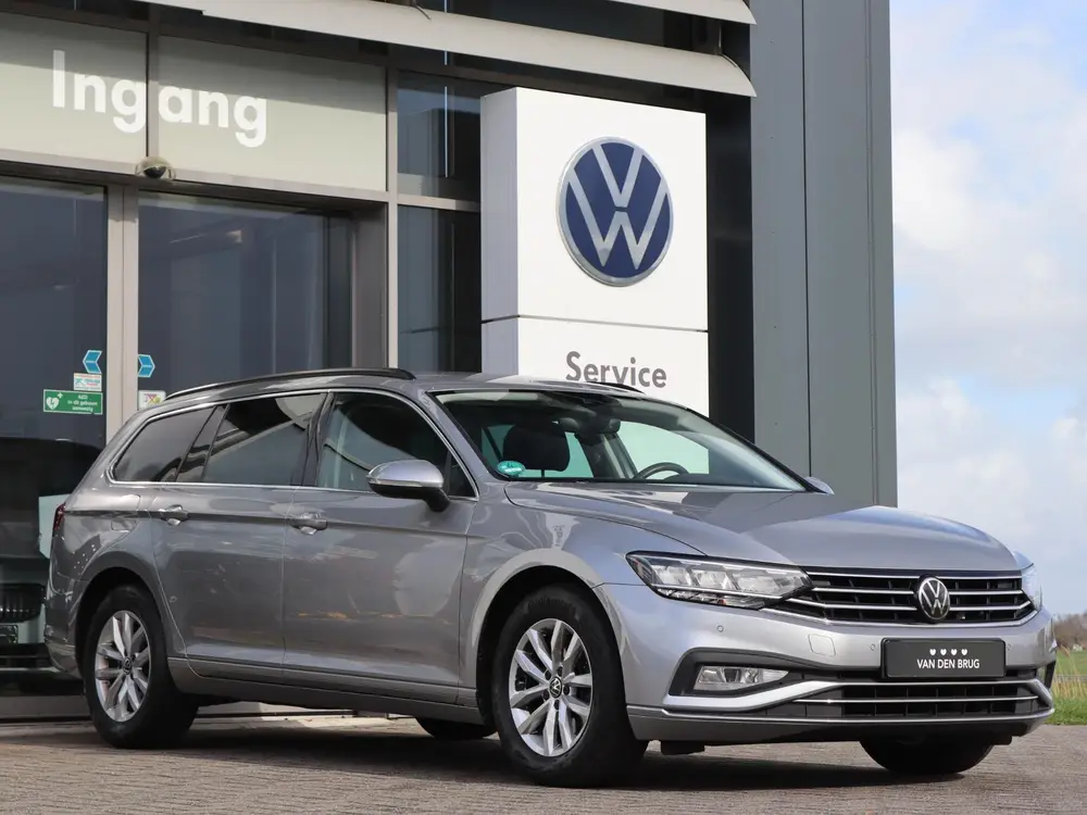 Volkswagen Passat Variant 2.0 TDI 150 pk DSG Business | Navi uit 2023, foto 8