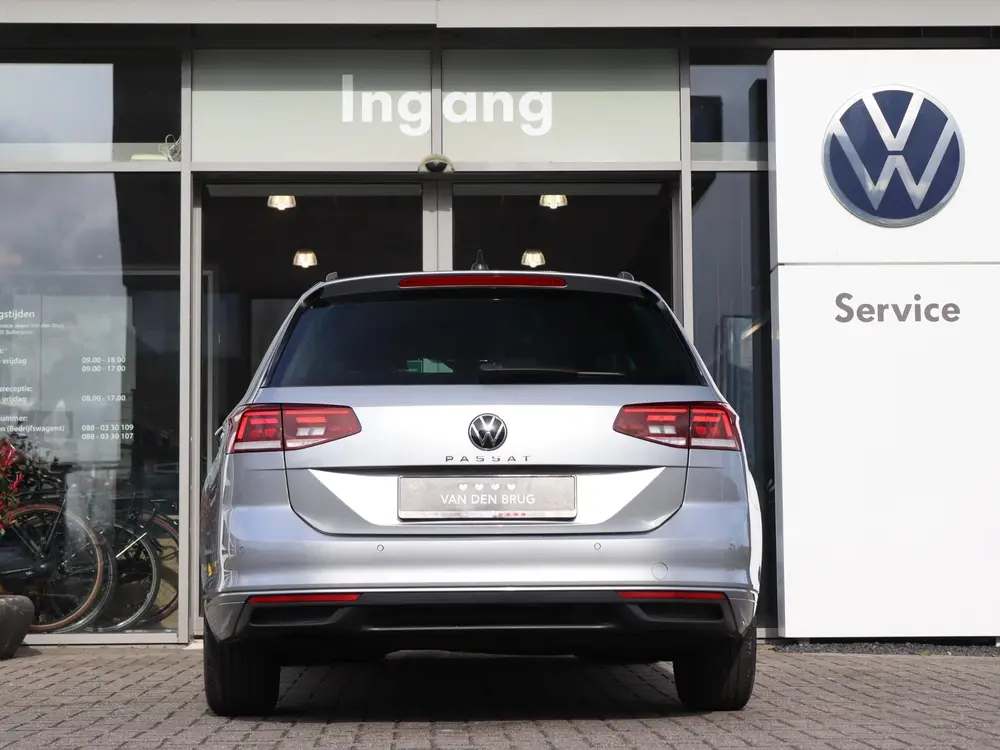 Volkswagen Passat Variant 2.0 TDI 150 pk DSG Business | Navi uit 2023, foto 9
