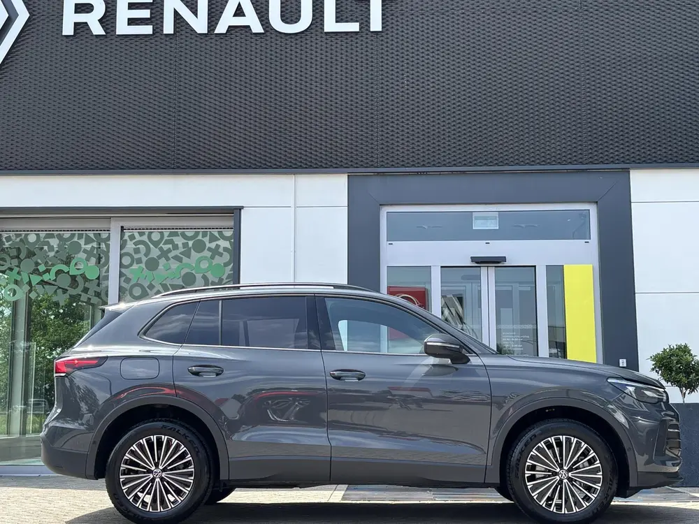 Volkswagen Tiguan 1.5 eHybrid Life Edition | Trekhaak | 360 uit 2025, foto 19