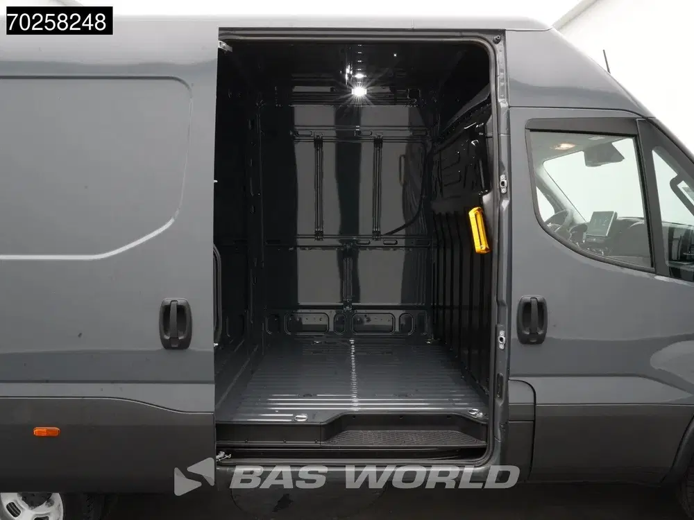 Iveco Daily BPM VRIJ 3.0L Automaat 210PK L2H2 2025-Mo uit 2024, foto 11