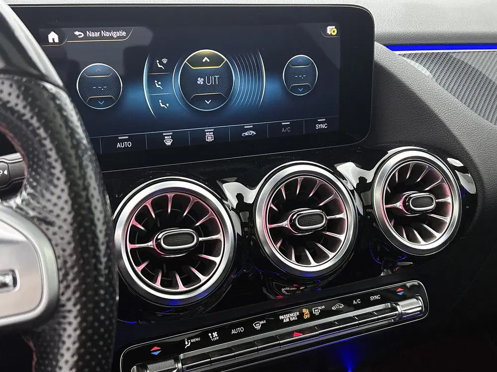 Mercedes-Benz B-Klasse 200 Business Solution AMG uit 2021, foto 10
