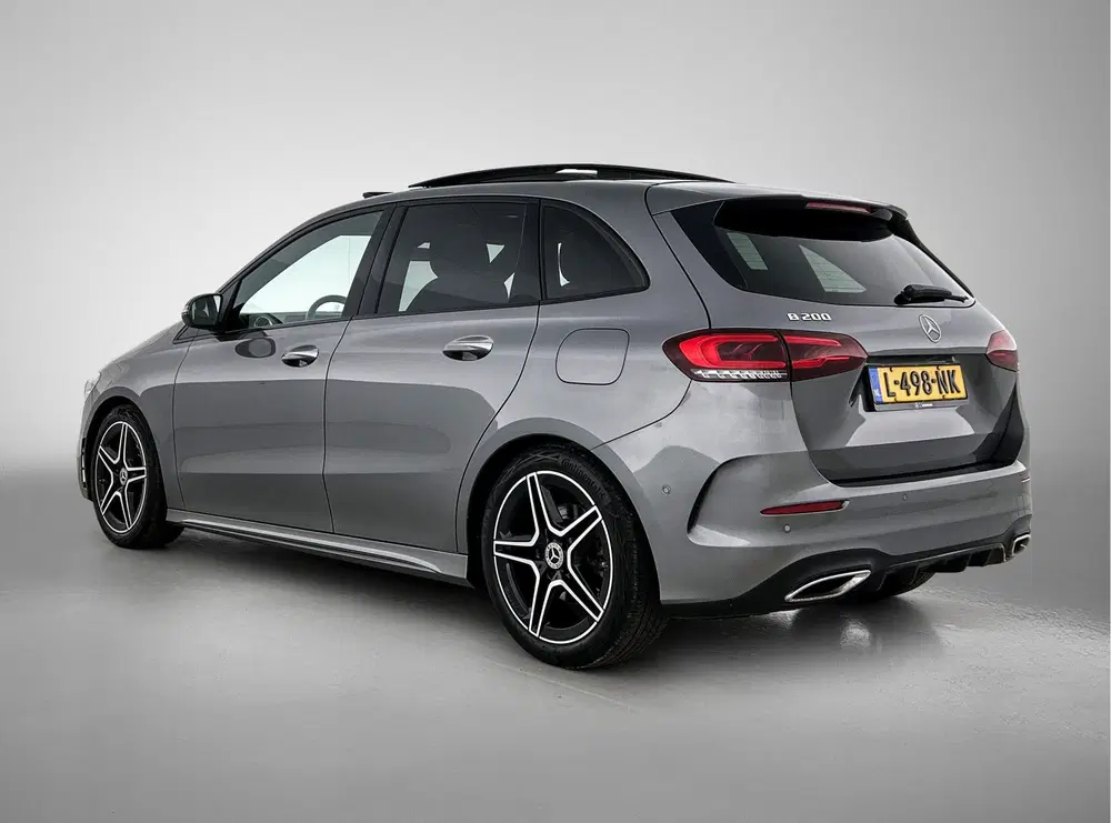 Mercedes-Benz B-Klasse 200 Business Solution AMG uit 2021, foto 16