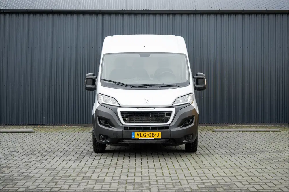 Peugeot Boxer 330 2.2 BlueHDi 120 L2H2 Premium uit 2021, foto 3