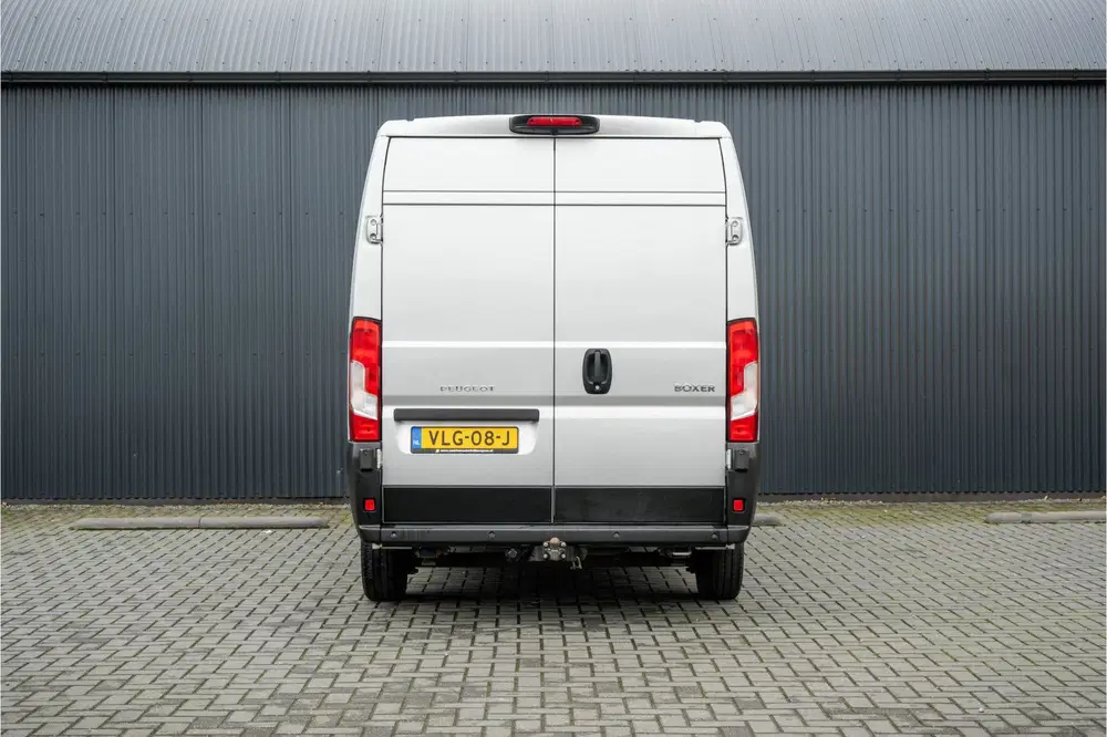 Peugeot Boxer 330 2.2 BlueHDi 120 L2H2 Premium uit 2021, foto 8