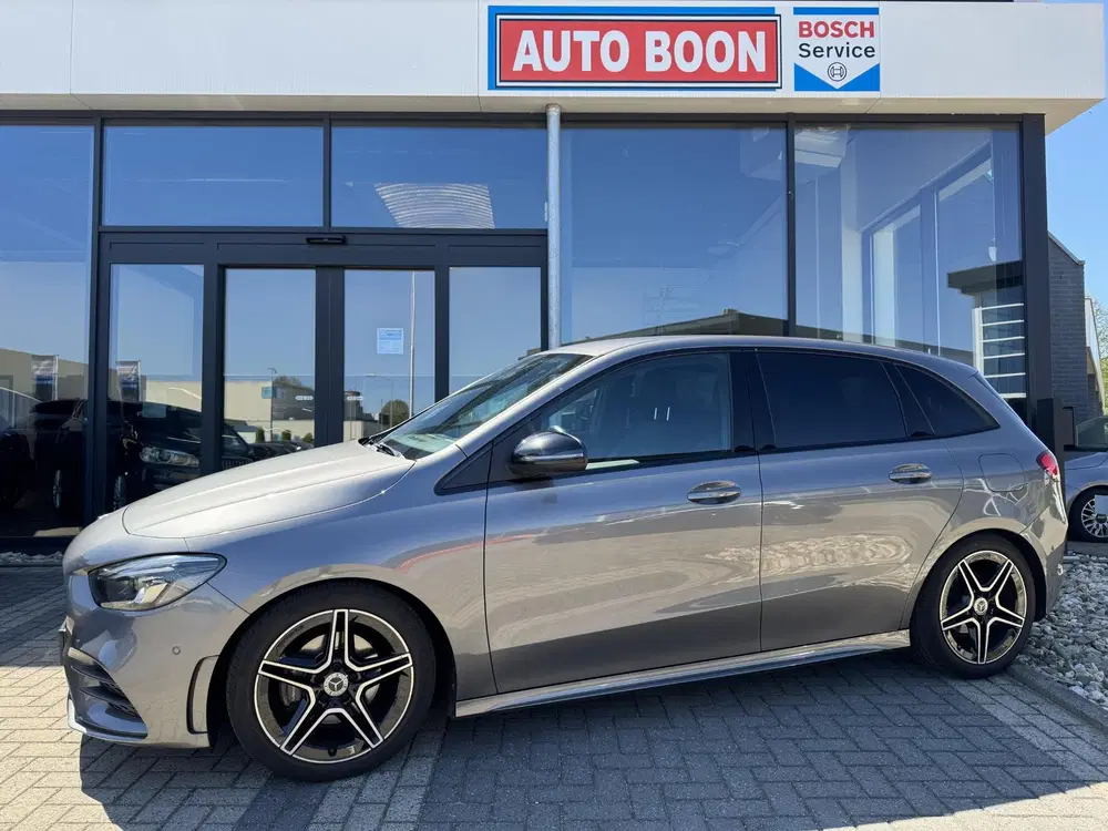 Mercedes-Benz B-Klasse 180 136PK AMG NIGHT EDITON AUTOMAAT A uit 2019