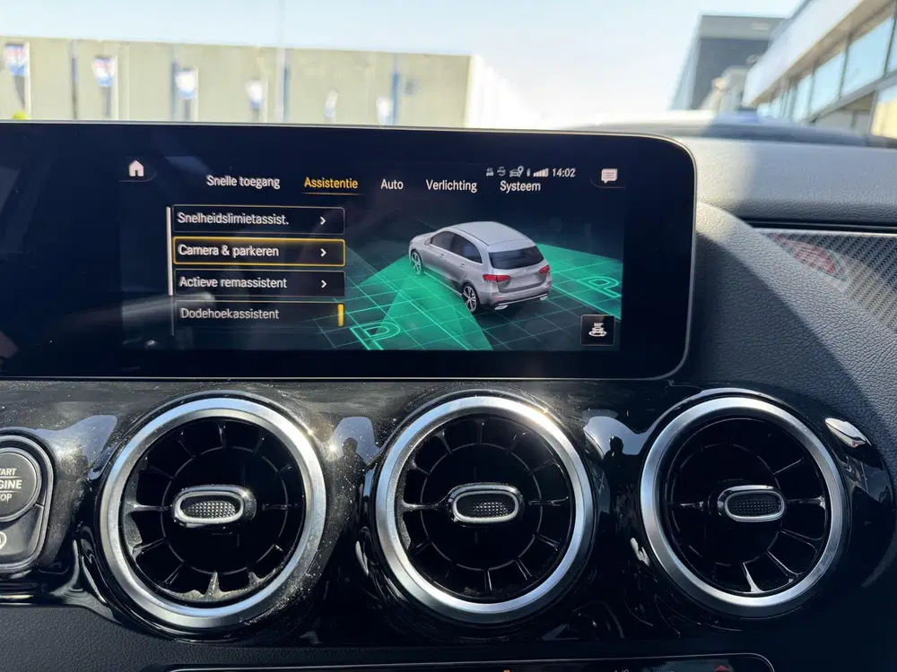 Mercedes-Benz B-Klasse 180 136PK AMG NIGHT EDITON AUTOMAAT A uit 2019, foto 19