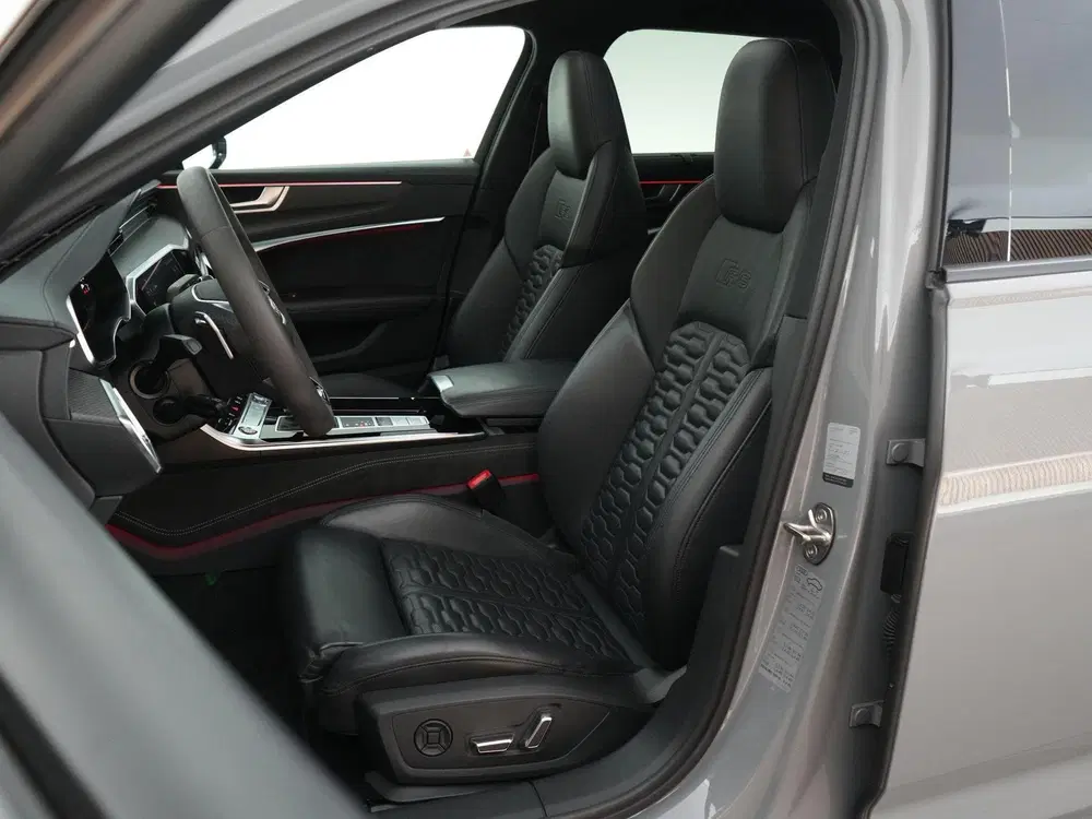 Audi RS6 600pk TFSI quattro uit 2020, foto 11